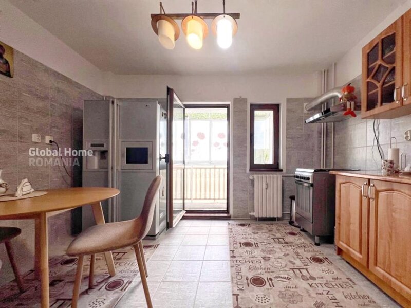 Decebal, aprtament 4 camere, 101 mp, acces stradal, vedere mixta