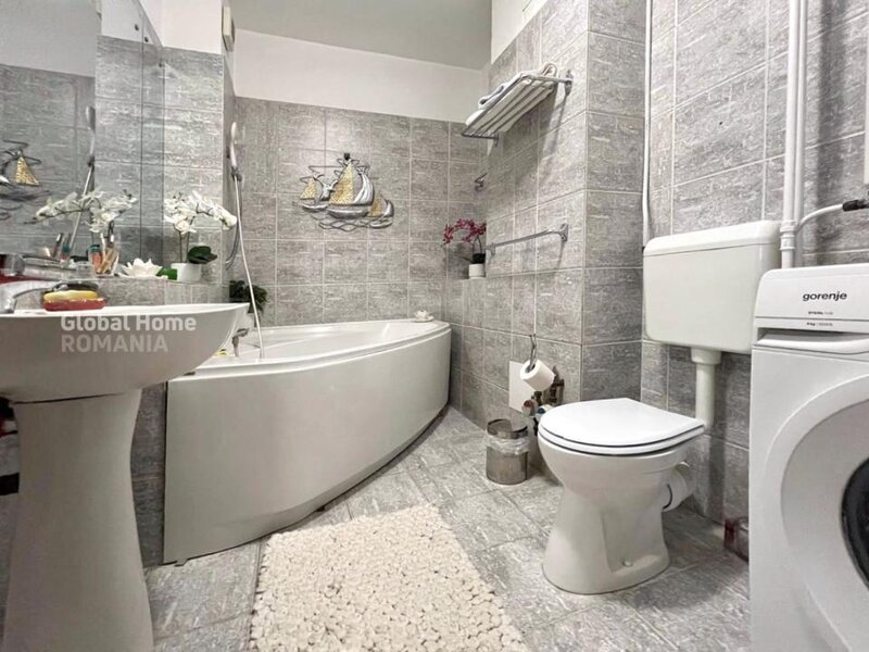 Decebal, aprtament 4 camere, 101 mp, acces stradal, vedere mixta